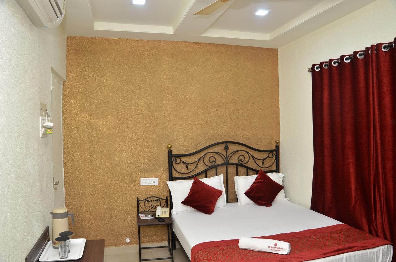 Hotel Preetam Aurangabad Exteriér fotografie